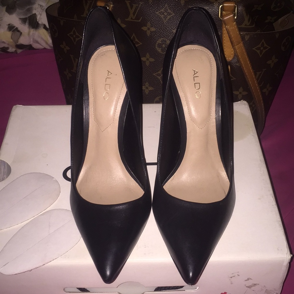 ALDO pumps pointed front